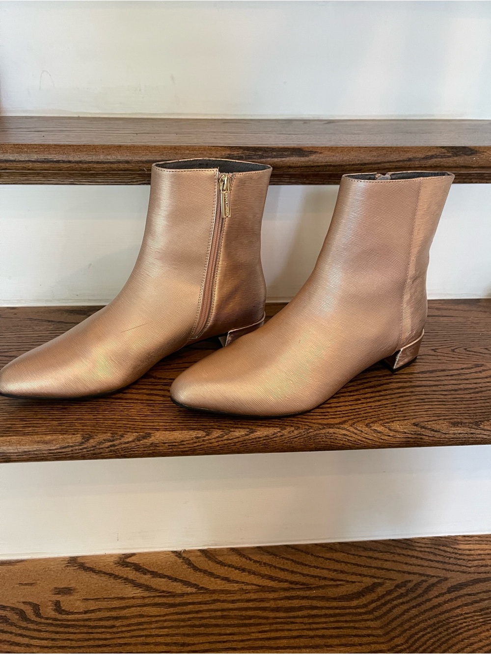 Metallic Rose Ankle Booties with Side Zip - Women's Booties sz 8 - Picture 2 of 8